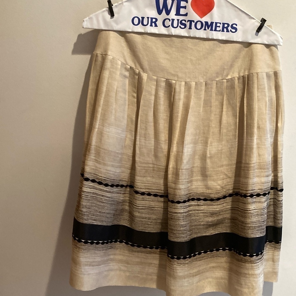 23. ALFANI. Skirt